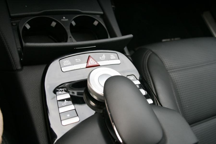  Mercedes-Benz S63 AMG 2008 года  (фото 17 из 42)
